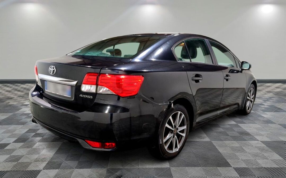 Toyota Avensis 2013